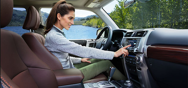 Interior del Toyota 4Runner 2024